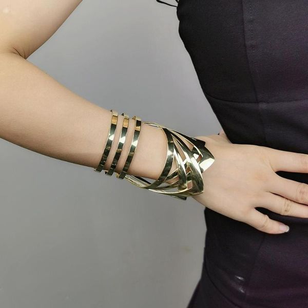 geometric alloy cuff bracelet for women open decorated hollow big metal bracelets bangles statement jewelry mujer 2020 ukmoc, Black
geometric alloy cuff bracelet for women open decorated hollow big metal bracelets bangles statement jewelry mujer 2020 ukmoc, Black