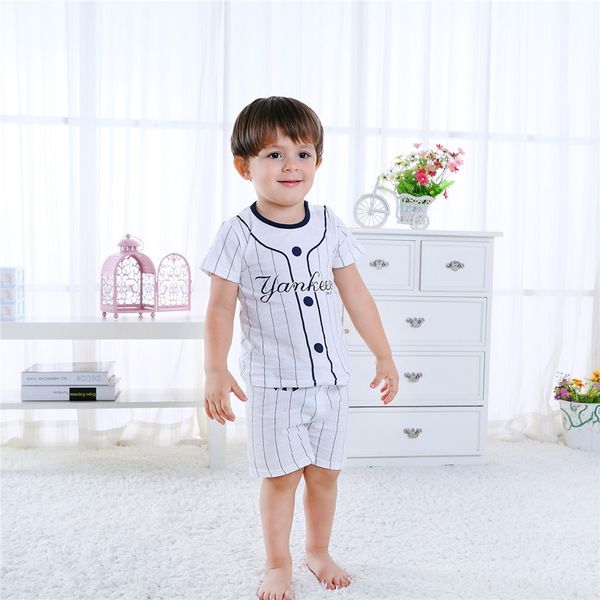 uzz34 summer 2020 cartoon children's short-sleeved set round collar cotton short-sleeved sports t-shirt t-shirt two-piece set for boys
uzz34 summer 2020 cartoon children's short-sleeved set round collar cotton short-sleeved sports t-shirt t-shirt two-piece set for boys
