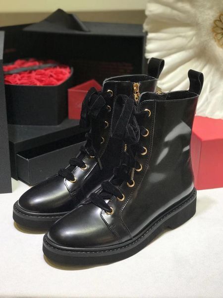 2020v new high-end martin boots female british wind thick with boots ladies motorcycle straps short boots, original box delivery
2020v new high-end martin boots female british wind thick with boots ladies motorcycle straps short boots, original box delivery
