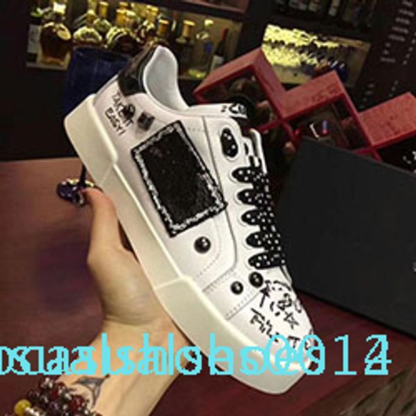 2020 name brand man casual shoes flat kanye west fashion wrinkled leather lace-up high male arena shoes y098 c14, Black
2020 name brand man casual shoes flat kanye west fashion wrinkled leather lace-up high male arena shoes y098 c14, Black