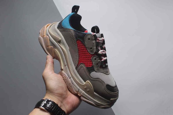 2020 european and american fashion triple s comfortable, breathable, non-slip wear-resistant men's and women's shoes 767856h, Black
2020 european and american fashion triple s comfortable, breathable, non-slip wear-resistant men's and women's shoes 767856h, Black