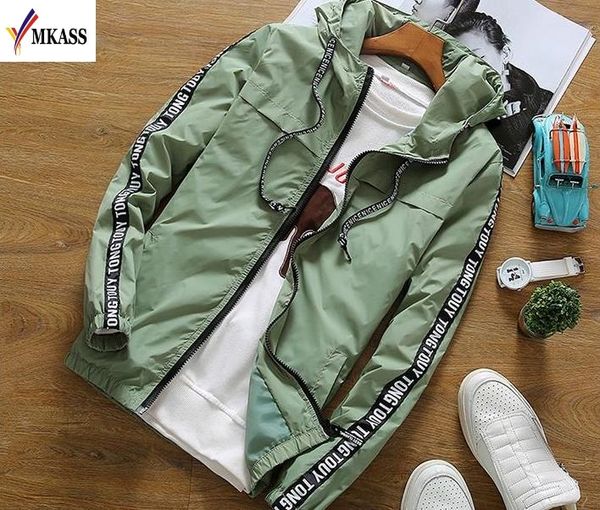 2020 новое прибытие куртки с капюшоном молодых мужчин корейской slim fit тонких куртки вскользь пальто 6 цветов s-3xl, Black;brown
2020 новое прибытие куртки с капюшоном молодых мужчин корейской slim fit тонких куртки вскользь пальто 6 цветов s-3xl, Black;brown