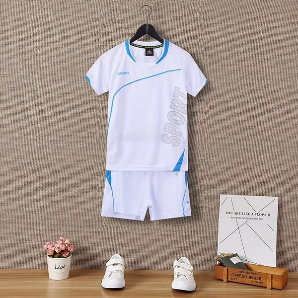 children's sports suit summer sports 2020 new korean men's letter t-shirt children's t-shirt shorts and shorts two-piece suit
children's sports suit summer sports 2020 new korean men's letter t-shirt children's t-shirt shorts and shorts two-piece suit