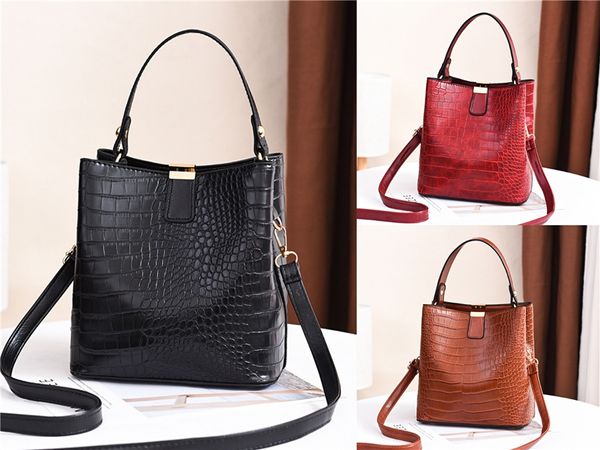 women vintage bucket bag tassel zipper messenger retro shoulder simple wide shoulder strap crossbody bag bolsa feminina *10 #55#924
women vintage bucket bag tassel zipper messenger retro shoulder simple wide shoulder strap crossbody bag bolsa feminina *10 #55#924