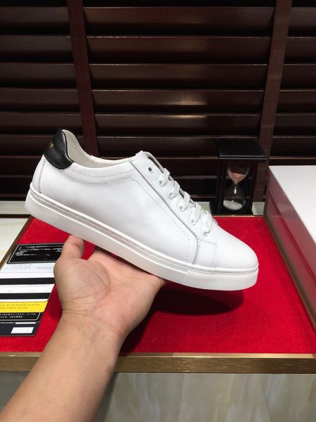 2020i new genuine leather men's sports shoes large size fashion wild lace-up sneakers low-comfortable breathable tide shoes, size, Black
2020i new genuine leather men's sports shoes large size fashion wild lace-up sneakers low-comfortable breathable tide shoes, size, Black
