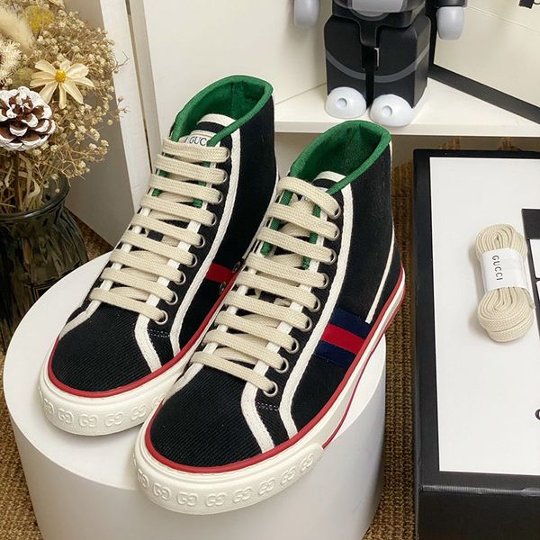 2020 e3 men and women high-sneakers lace-up fashion casual men's shoes leather designer luxury women's shoes, Black
2020 e3 men and women high-sneakers lace-up fashion casual men's shoes leather designer luxury women's shoes, Black