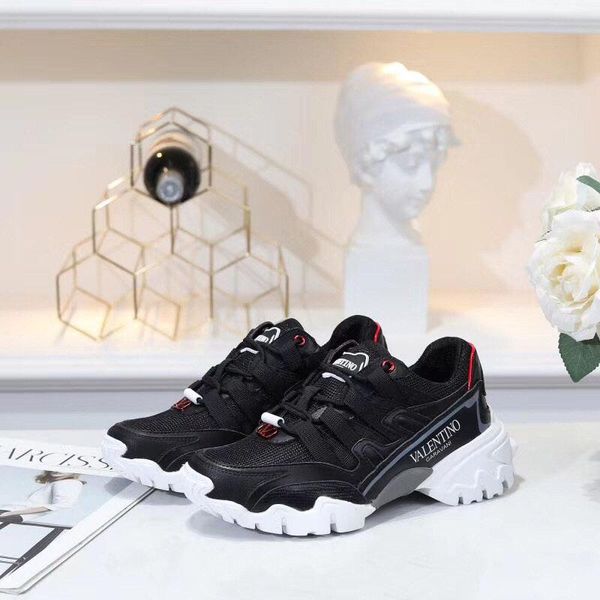 2021-2020w new trend leather casual shoes ,breathable men and women outdoor sports shoes ,fashion wild party lovers shoes size 35 -45, Black
2021-2020w new trend leather casual shoes ,breathable men and women outdoor sports shoes ,fashion wild party lovers shoes size 35 -45, Black