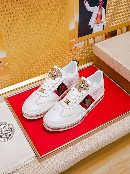 2020a young luxury design printed embroidery stitching men's low-lace-up casual shoes, high-quality fashionable wild sports shoes1, Black
2020a young luxury design printed embroidery stitching men's low-lace-up casual shoes, high-quality fashionable wild sports shoes1, Black