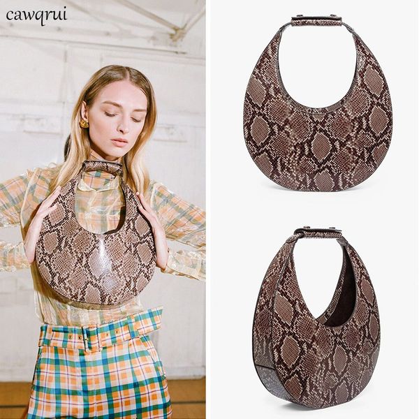 new luxury women's shoulder bag brand designer crocodile leather underarm bag shell-shaped purse sac a main femm 
new luxury women's shoulder bag brand designer crocodile leather underarm bag shell-shaped purse sac a main femm