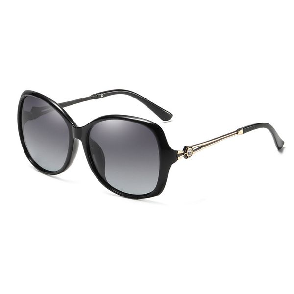 2020 souson brand fashion style for outdoor women polarized sunglasses oversize sun shade, White;black
2020 souson brand fashion style for outdoor women polarized sunglasses oversize sun shade, White;black