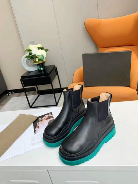 designer women's martin boots fashion flamingo love arrow medal 100% leather rough desert boots winter leather luxury women's shoe, Black
designer women's martin boots fashion flamingo love arrow medal 100% leather rough desert boots winter leather luxury women's shoe, Black