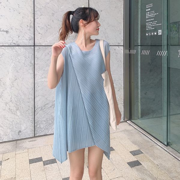 pleated women's 2020 new solid color versatile loose oversized women's t-shirt, White
pleated women's 2020 new solid color versatile loose oversized women's t-shirt, White