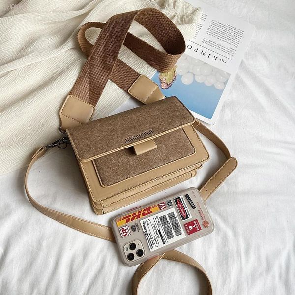 new 2020 crossbody pu leather letter shoulder messenger classic bag lady fashion vintage bags for women
new 2020 crossbody pu leather letter shoulder messenger classic bag lady fashion vintage bags for women