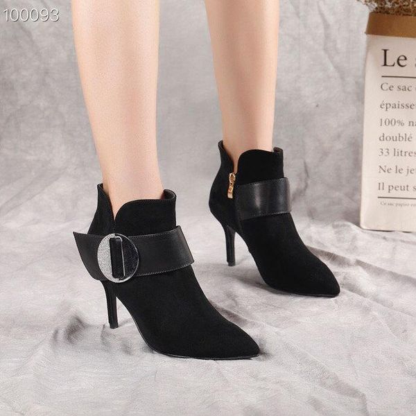 2020c limited edition leather platform women's boots british wind martin boots, fashion thick with ankle boots, size: 36-40
2020c limited edition leather platform women's boots british wind martin boots, fashion thick with ankle boots, size: 36-40