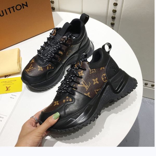 140 new designer luxury women's casual fashion shoes, women's outdoor casual shoes, high-quality materials, with original box, Black
140 new designer luxury women's casual fashion shoes, women's outdoor casual shoes, high-quality materials, with original box, Black