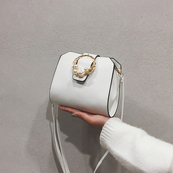 women bag tide ins fashion small square chic casual messenger bolsa masculina sac femme schoudertas dames borsa donna
women bag tide ins fashion small square chic casual messenger bolsa masculina sac femme schoudertas dames borsa donna
