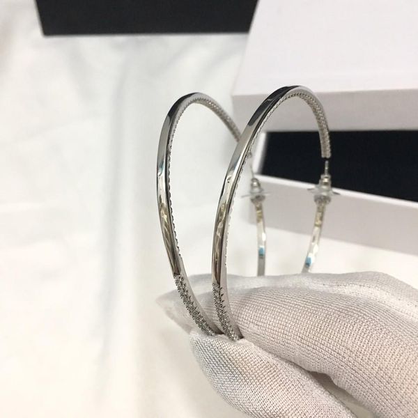 selling explosion models simple ring diamond designer earrings luxury designer jewelry women earrings, Golden;silver
selling explosion models simple ring diamond designer earrings luxury designer jewelry women earrings, Golden;silver