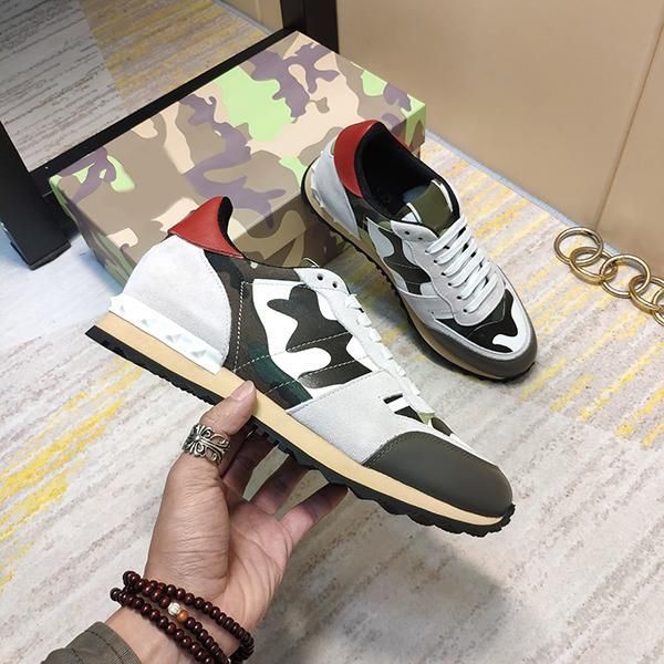 2020 designer shoes fashion stud rivet camouflage sneakers men women leather flats luxury designer trainers casual shoes size 36-45, Black
2020 designer shoes fashion stud rivet camouflage sneakers men women leather flats luxury designer trainers casual shoes size 36-45, Black