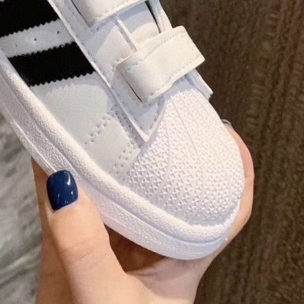 four-color new shell head blue bottom gold label children's shoes children's shoes original picture find customer service
four-color new shell head blue bottom gold label children's shoes children's shoes original picture find customer service