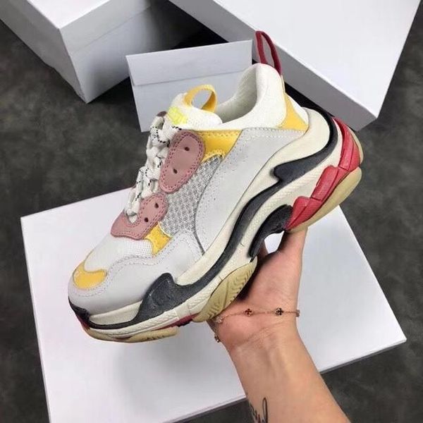 paris 17fw fashion luxury designer women shoes dad shoes triple s 17fw sneakers for men women spring chaussures blue orange daddy shoes c01
paris 17fw fashion luxury designer women shoes dad shoes triple s 17fw sneakers for men women spring chaussures blue orange daddy shoes c01