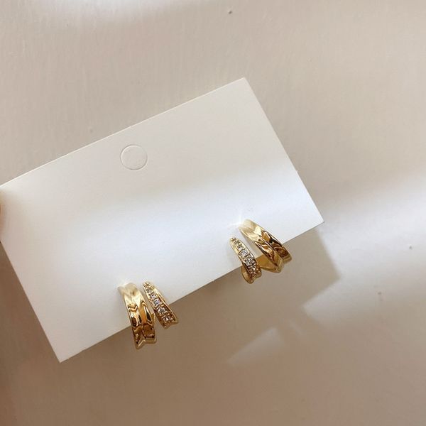 2020 new korean simple double metal zircon hoop earrings for women ear ring party wedding jewelery hypoallergenic accessories, Golden;silver
2020 new korean simple double metal zircon hoop earrings for women ear ring party wedding jewelery hypoallergenic accessories, Golden;silver