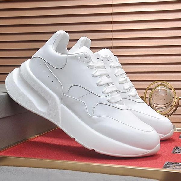 new arrival oversized runner men 's shoes fashion classic style outdoor walking casual lace -up men shoes breathable footwears chunky, Black
new arrival oversized runner men 's shoes fashion classic style outdoor walking casual lace -up men shoes breathable footwears chunky, Black