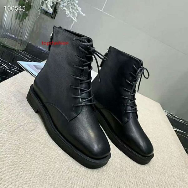 world tour new leather face non-slip martin boots star with the same paragraph luxury motorcycle riding women s boots 35-39, Black;green
world tour new leather face non-slip martin boots star with the same paragraph luxury motorcycle riding women s boots 35-39, Black;green
