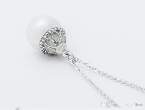 2019 famous luxury designer jewelry women necklace freshwater pearl pendant sterling 925 silver necklace clavicle chain
2019 famous luxury designer jewelry women necklace freshwater pearl pendant sterling 925 silver necklace clavicle chain