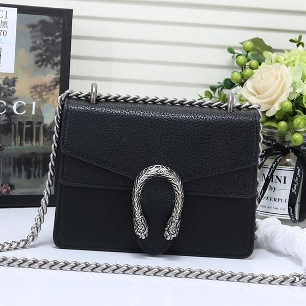 новое прибытие женщин crossbody сумка мода ретро кожа конструктора класса люкс женщины сумка плеча цепи коммуникатор crossbody сумка bolso b
новое прибытие женщин crossbody сумка мода ретро кожа конструктора класса люкс женщины сумка плеча цепи коммуникатор crossbody сумка bolso b