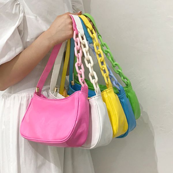 мода женщин сумка конфеты цвет сумки на ремне сумки женщина девушки bolsas пу кожаный тотализаторов лакированной кожи сумочка
мода женщин сумка конфеты цвет сумки на ремне сумки женщина девушки bolsas пу кожаный тотализаторов лакированной кожи сумочка