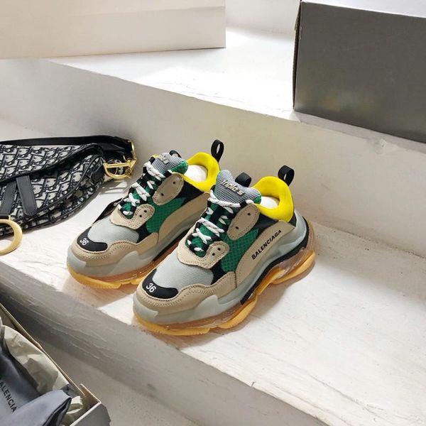 2020k designer to create casual and comfortable all-match sports shoes, travel shoes outsole non-slip design with original box delivery, Black
2020k designer to create casual and comfortable all-match sports shoes, travel shoes outsole non-slip design with original box delivery, Black