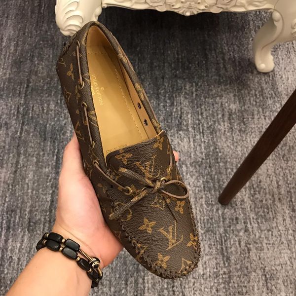 2019k custom leather men's casual peas shoes, fashion wild sports shoes size: 38-44
2019k custom leather men's casual peas shoes, fashion wild sports shoes size: 38-44