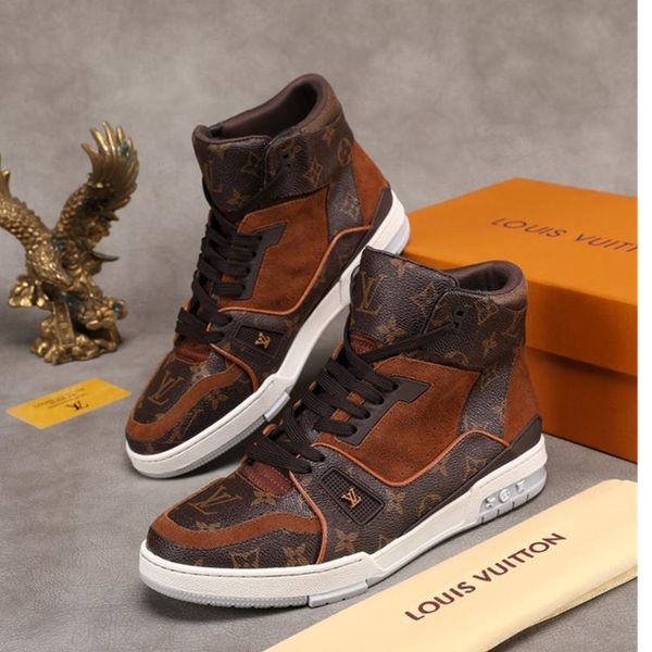 36 men's designer casual sports shoes, luxury trendy travel casual shoes, sports shoes. fast delivery in original box packaging, Black
36 men's designer casual sports shoes, luxury trendy travel casual shoes, sports shoes. fast delivery in original box packaging, Black