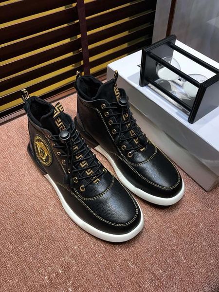 2020h autumn fashion leather men's shoes high to help comfortable casual shoes, fashion high-end outdoor sports shoes,original box pack
2020h autumn fashion leather men's shoes high to help comfortable casual shoes, fashion high-end outdoor sports shoes,original box pack
