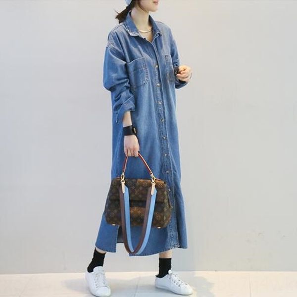 korean lengthened knee-length autumn side slit popular loose denim shirt dress coat dress large size thin coat, White
korean lengthened knee-length autumn side slit popular loose denim shirt dress coat dress large size thin coat, White