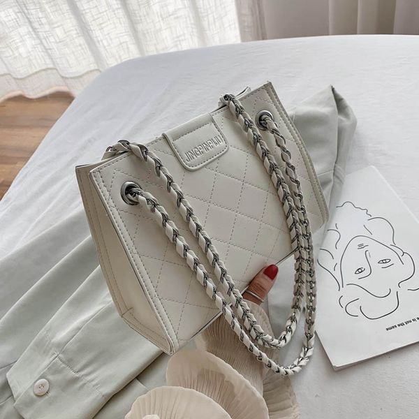 thread chain crossbody bag 2020 fashion women daily solid color pu leather satchels travel totes simple brief chains handbag
thread chain crossbody bag 2020 fashion women daily solid color pu leather satchels travel totes simple brief chains handbag