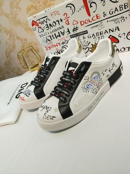 2020s new trend leather party casual shoes trend outdoor men and women sports shoes graffiti wild couple shoes, size 35-45, Black
2020s new trend leather party casual shoes trend outdoor men and women sports shoes graffiti wild couple shoes, size 35-45, Black