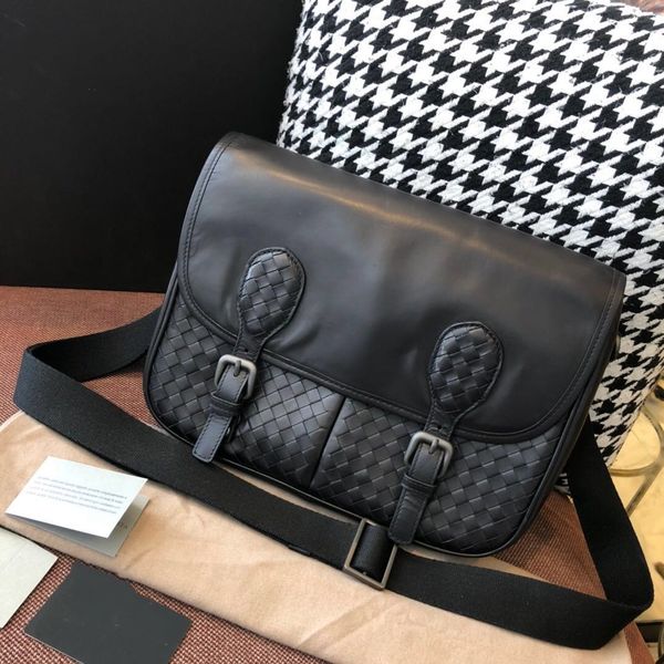 fashionable men's bag 20 new woven men's shoulder bag high-end customized quality classic business leisure one-shoulder s bag
fashionable men's bag 20 new woven men's shoulder bag high-end customized quality classic business leisure one-shoulder s bag