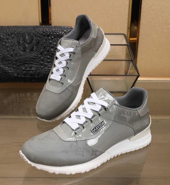 2020er limited edition new fashion trend wild menmen casual comfortable shoes hiking shoes sports shoes original box packaging, Black
2020er limited edition new fashion trend wild menmen casual comfortable shoes hiking shoes sports shoes original box packaging, Black
