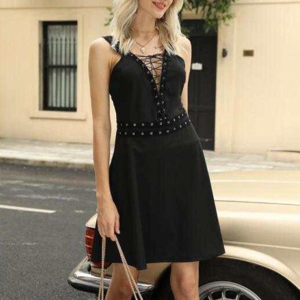 casual dresses women gothic sleeveless v neck waist tight front bandage large hem party dress summer short, Black;gray
casual dresses women gothic sleeveless v neck waist tight front bandage large hem party dress summer short, Black;gray