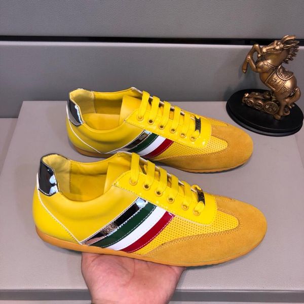 2019g leather men's flat white shoes, fashion lace sports shoes, comfortable breathable shoes, original box packaging: 38-44, Black
2019g leather men's flat white shoes, fashion lace sports shoes, comfortable breathable shoes, original box packaging: 38-44, Black
