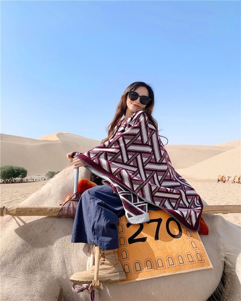 rasse geometric triangle cashmere split women's thickened geometric triangle cashmere warm cloak shawl split shawl women's thicken, Blue;gray
rasse geometric triangle cashmere split women's thickened geometric triangle cashmere warm cloak shawl split shawl women's thicken, Blue;gray