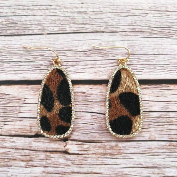 trendy chic pave crystals leather oval teardrop dangle drop earrings oval drop leather drop earrings for women gift mother gift, Silver
trendy chic pave crystals leather oval teardrop dangle drop earrings oval drop leather drop earrings for women gift mother gift, Silver
