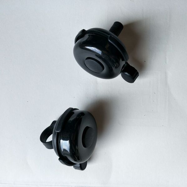 bicycle mountain bike plated iron bicycle bell baby carriage riding supplies iron cover plastic bell
bicycle mountain bike plated iron bicycle bell baby carriage riding supplies iron cover plastic bell