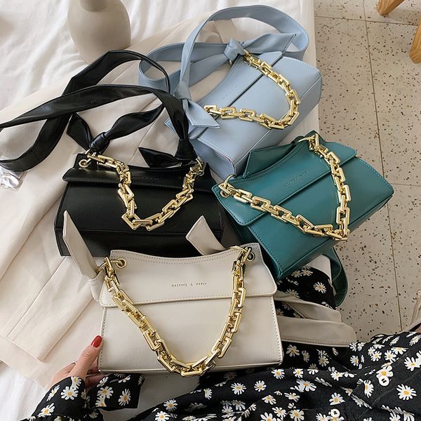 2020 new summer thick chain cross-body bag for ladies high-quality pu leather thick strap shoulder bag beach shopping purse
2020 new summer thick chain cross-body bag for ladies high-quality pu leather thick strap shoulder bag beach shopping purse