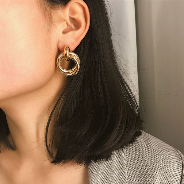 european double cross ring stud earring alloy handmade twist circle ear nail for women business simple wearing gold earrings accessories, Golden;silver
european double cross ring stud earring alloy handmade twist circle ear nail for women business simple wearing gold earrings accessories, Golden;silver