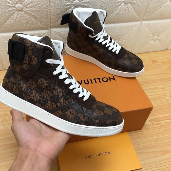 080 high-quality men's designer casual sports shoes trendy brand outdoor casual shoes, fast delivery in the original box, Black
080 high-quality men's designer casual sports shoes trendy brand outdoor casual shoes, fast delivery in the original box, Black