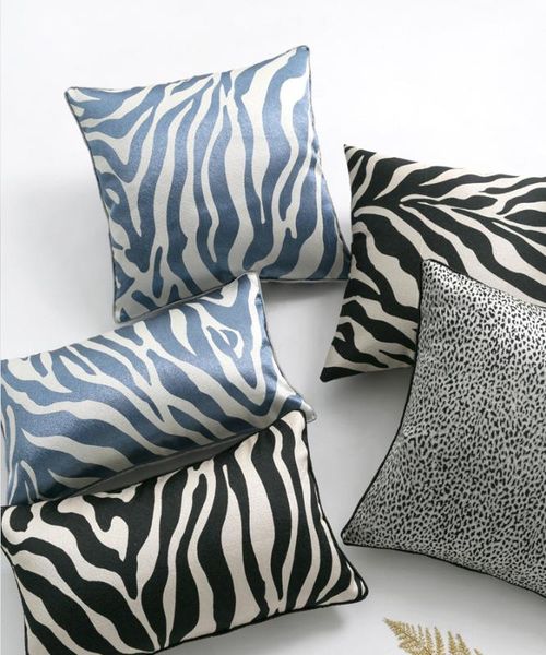 cushion/decorative pillow light luxury stripe cushion cover blue black zebra pattern leopard print el sofa office decorative pillowcase
cushion/decorative pillow light luxury stripe cushion cover blue black zebra pattern leopard print el sofa office decorative pillowcase