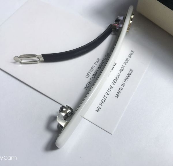 acrylic one word hair clips black and white buckle clip girls hairpin hair jewelry clamps barrettes for party vip gift 4pcs/lot, Golden;silver
acrylic one word hair clips black and white buckle clip girls hairpin hair jewelry clamps barrettes for party vip gift 4pcs/lot, Golden;silver