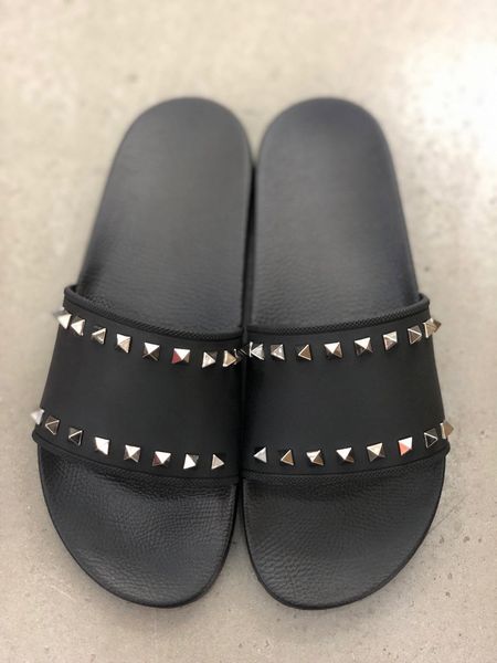 2020 new arrival mens designer sandals men rockstud spikes beach slide slippers slip-on causal designer shoes flip flop, Black
2020 new arrival mens designer sandals men rockstud spikes beach slide slippers slip-on causal designer shoes flip flop, Black